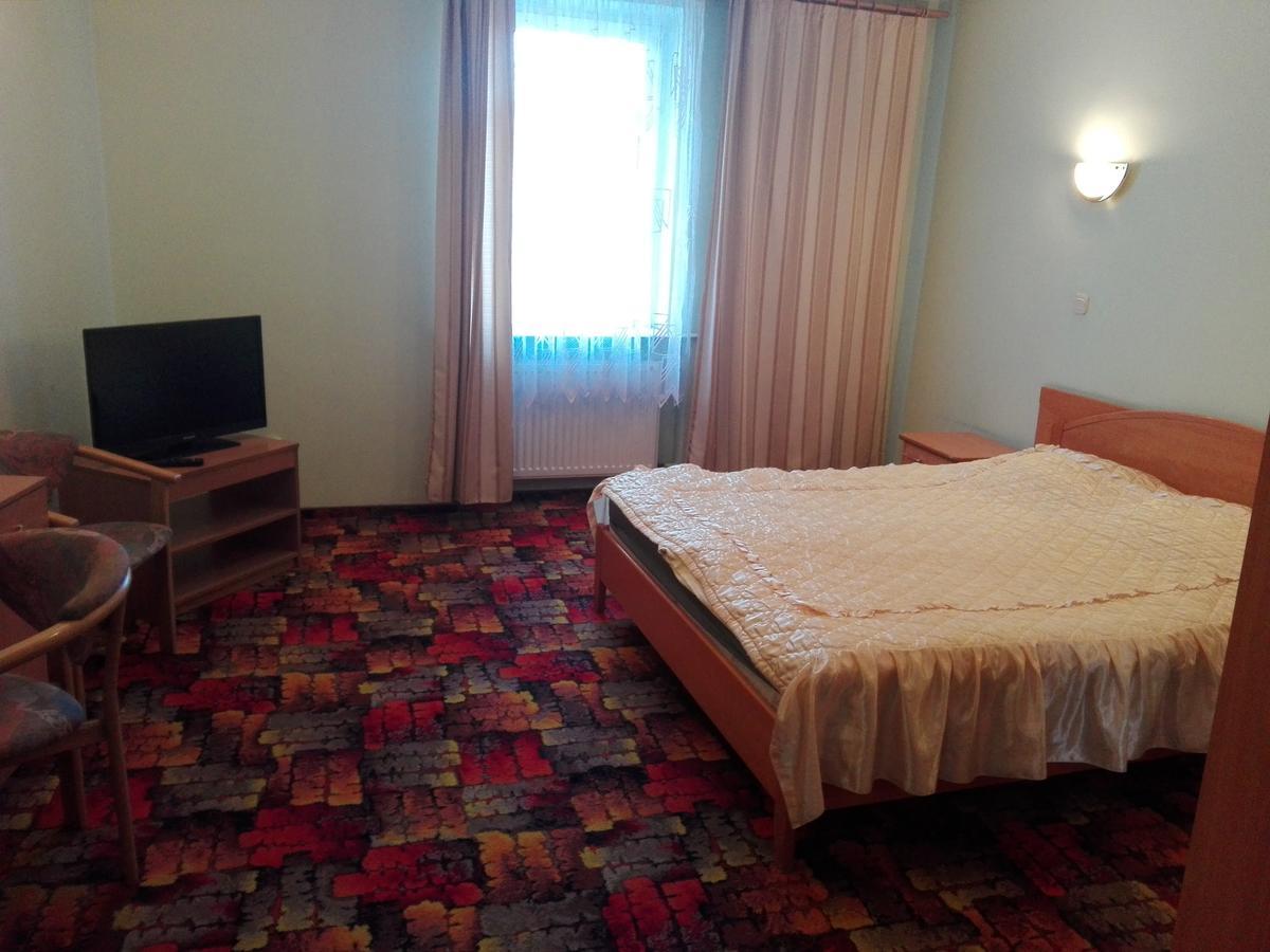 Bristol Economy Bed and Breakfast Μπίτομ Εξωτερικό φωτογραφία