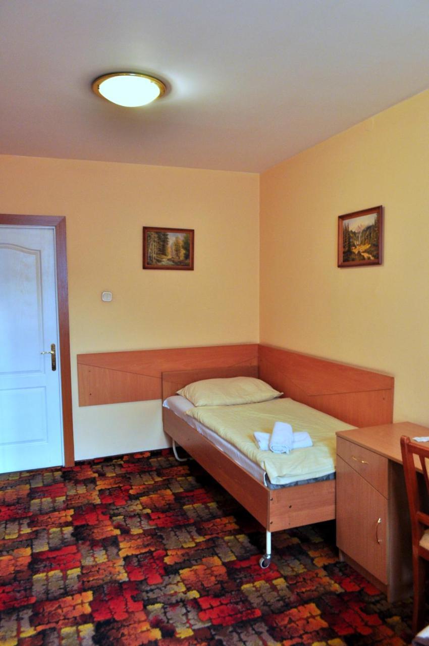 Bristol Economy Bed and Breakfast Μπίτομ Εξωτερικό φωτογραφία